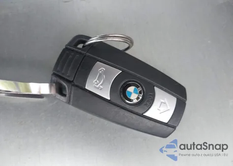 2010 BMW 128I z USA, uszkodzony, nr VIN WBAUL7C58AVJ77700